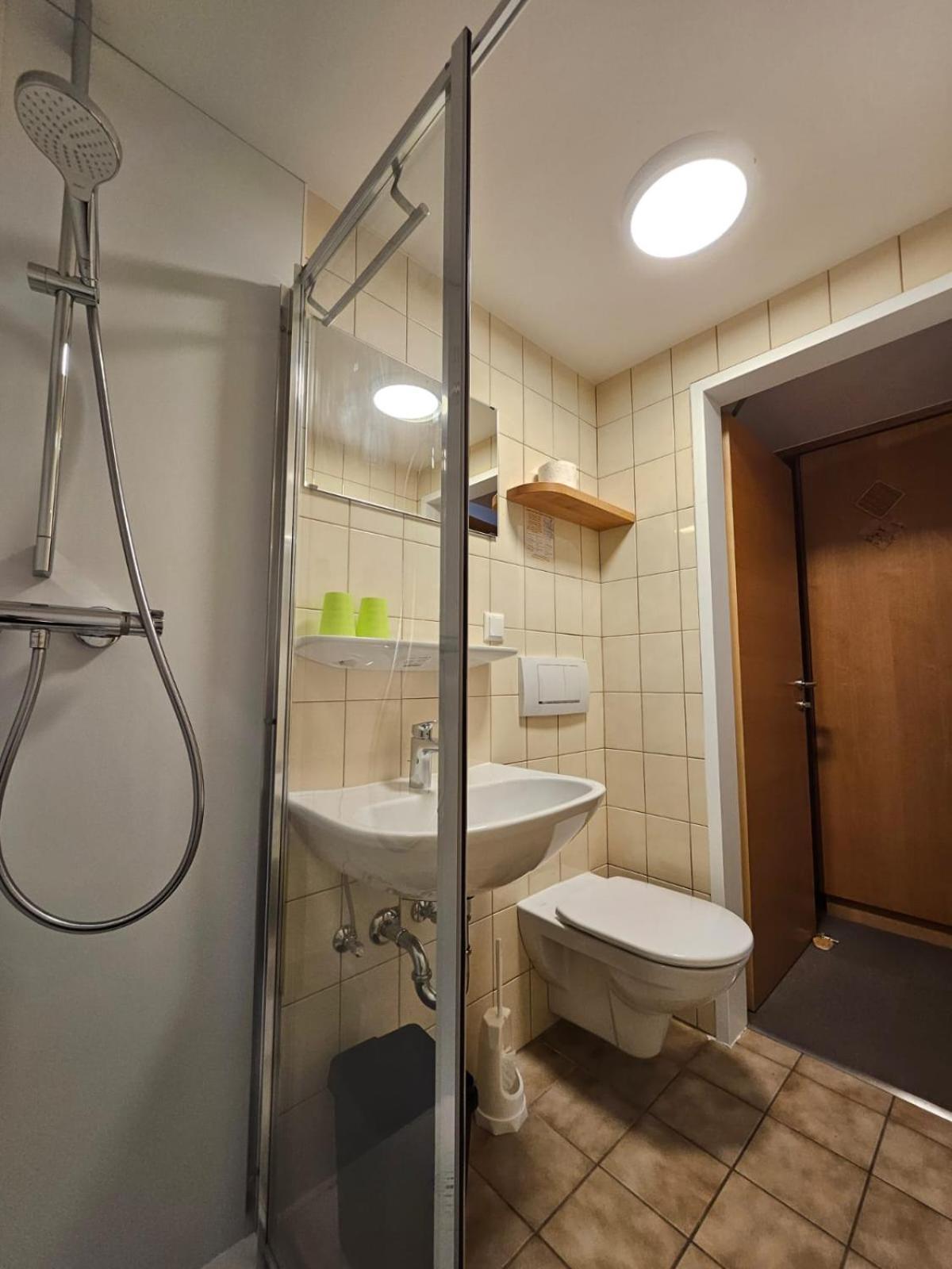 Genussgasthof Willenshofer Sankt Kathrein am Hauenstein Quarto foto